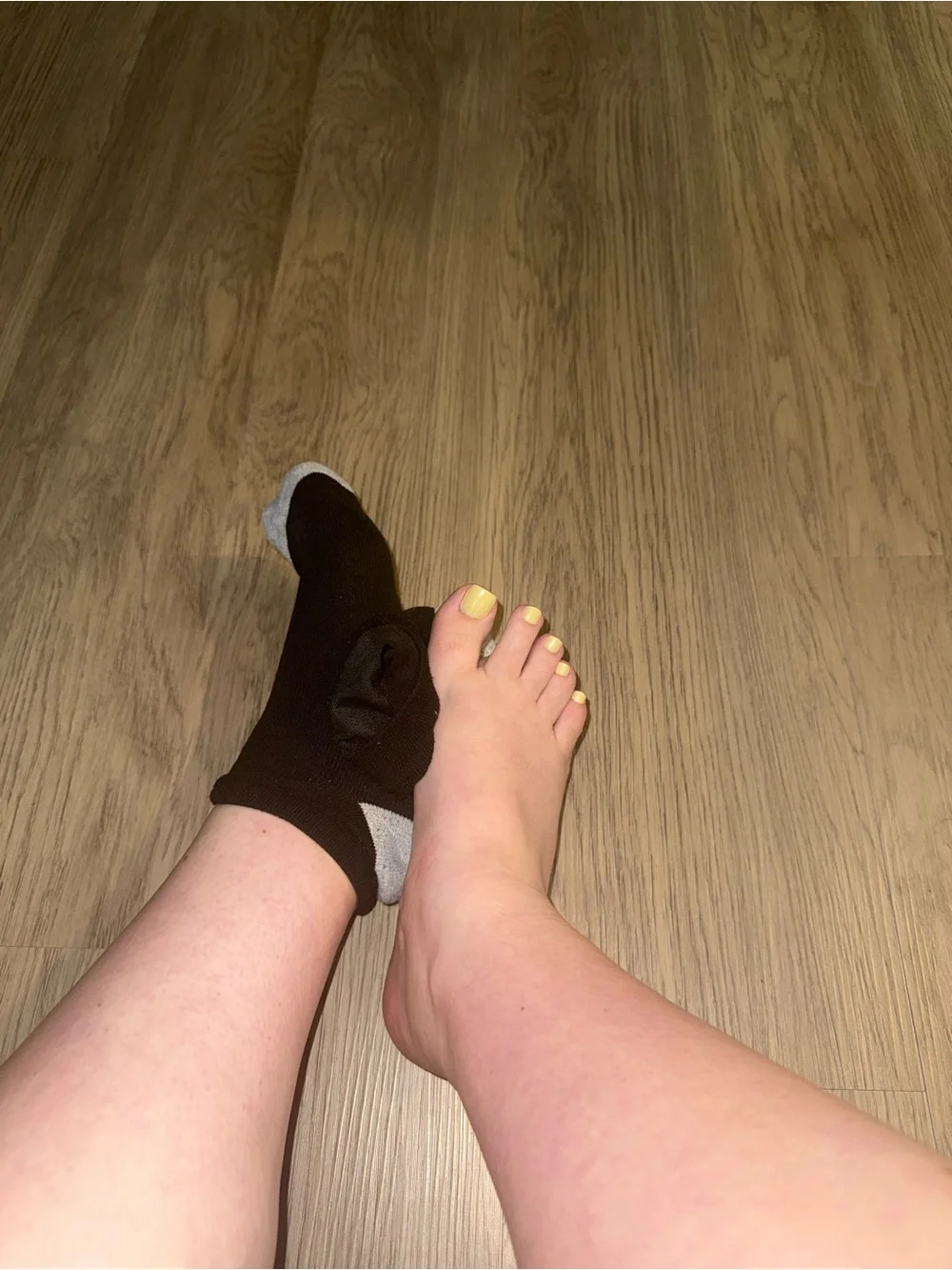 Women’s WORN No-Show Low-Cut Socks in Black and Gray